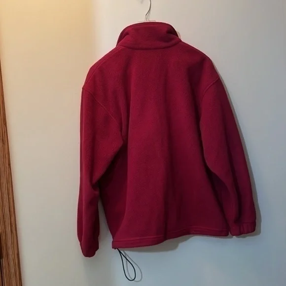 Women’s dark pink EMS size large, pull over fleece